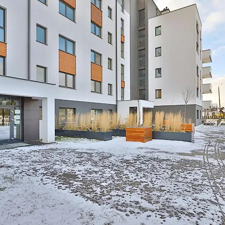 Ostoya Pucka By Renters *