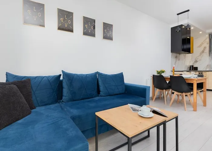 Ostoya Pucka By Renters דירה *